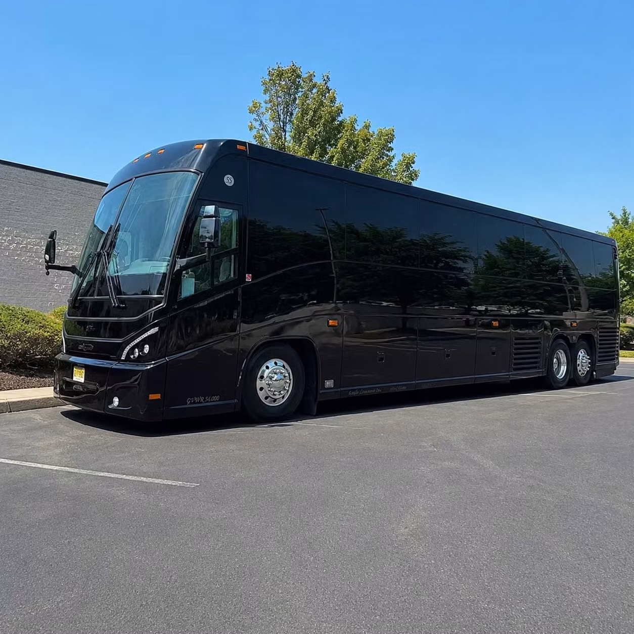 charter bus rentals from pueblo to rocky mountain national park and ski country