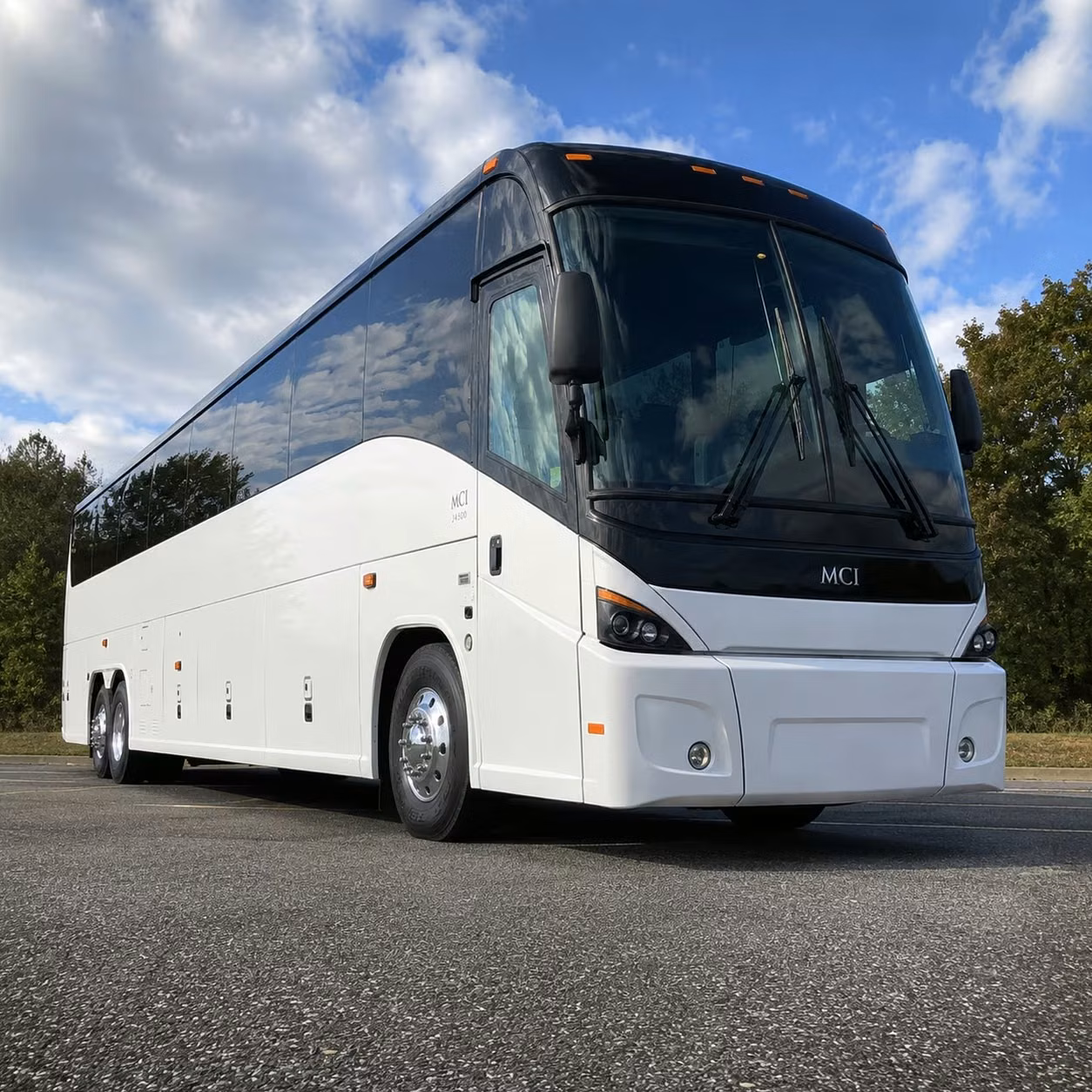 shuttle personnel between pueblo and fort carson with ease